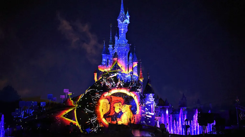 2-й сюжет - Приключения Король Льва Диснейленд Париж шоу Disney Illuminations 2-й сюжет - Приключения Король Льва