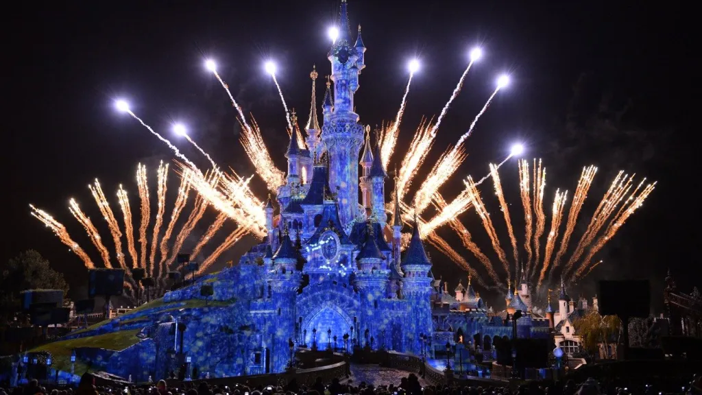 Финальный аккорд - Disney Illuminations Диснейленд Париж шоу Disney Illuminations Финальный аккорд