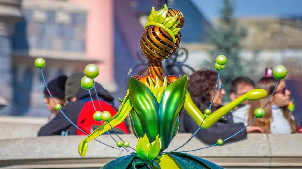 Tiana (Тиана) из Принцесса и лягушка Диснейленд Париж Аттракцион Gardens of Wonder Tiana (Тиана) из Принцесса и лягушка