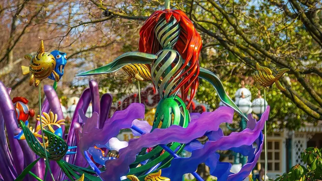 Ariel (Ариэль) из мультфильма Русалочка Диснейленд Париж Аттракцион Gardens of Wonder Ariel (Ариэль) из мультфильма Русалочка