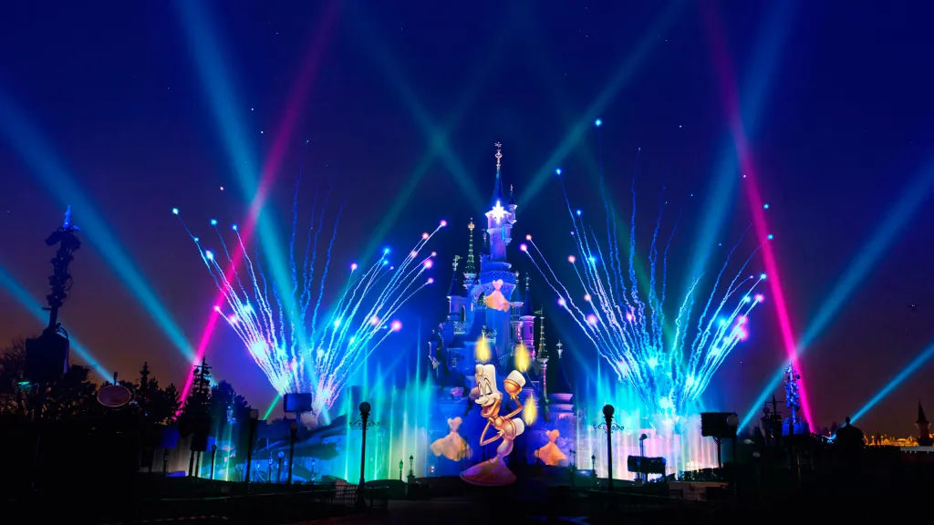Люмьер из Красавица и Чудовище Диснейленд Париж шоу Disney Dreams Люмьер из Красавица и Чудовище