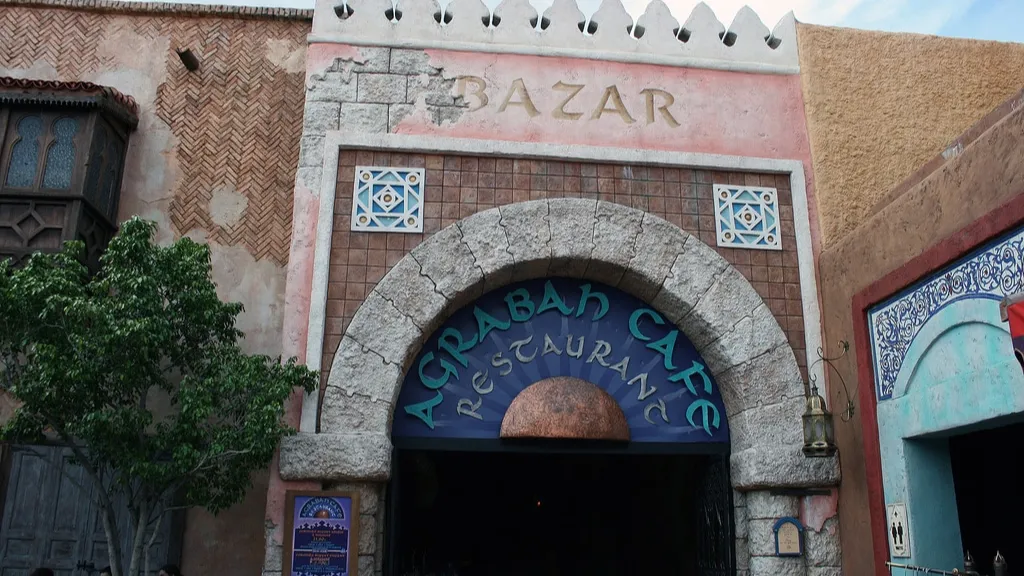 Вход в ресторан Agrabah Café Диснейленд Париж Вход в ресторан Agrabah Café