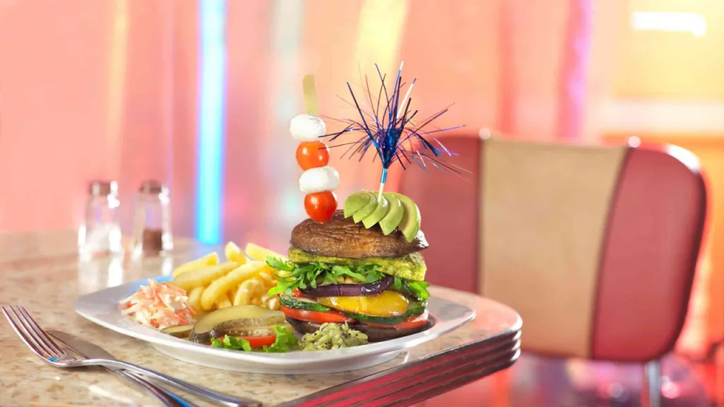 Микс блюд в ресторане Annette’s Diner Диснейленд Париж Микс блюд в ресторане Annette’s Diner