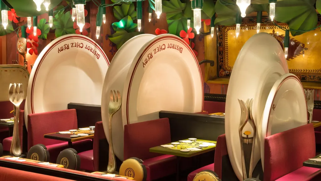 Интерьер в Bistrot Chez Rémy Диснейленд Париж Интерьер в Bistrot Chez Rémy