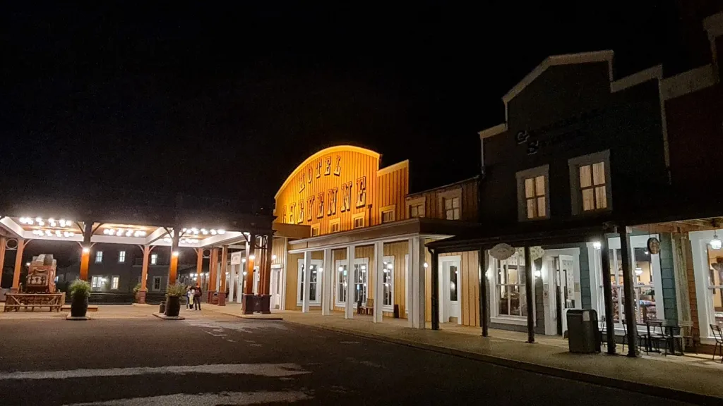VIP бронирование в Chuck Wagon Café Диснейленд Париж VIP бронирование в Chuck Wagon Café
