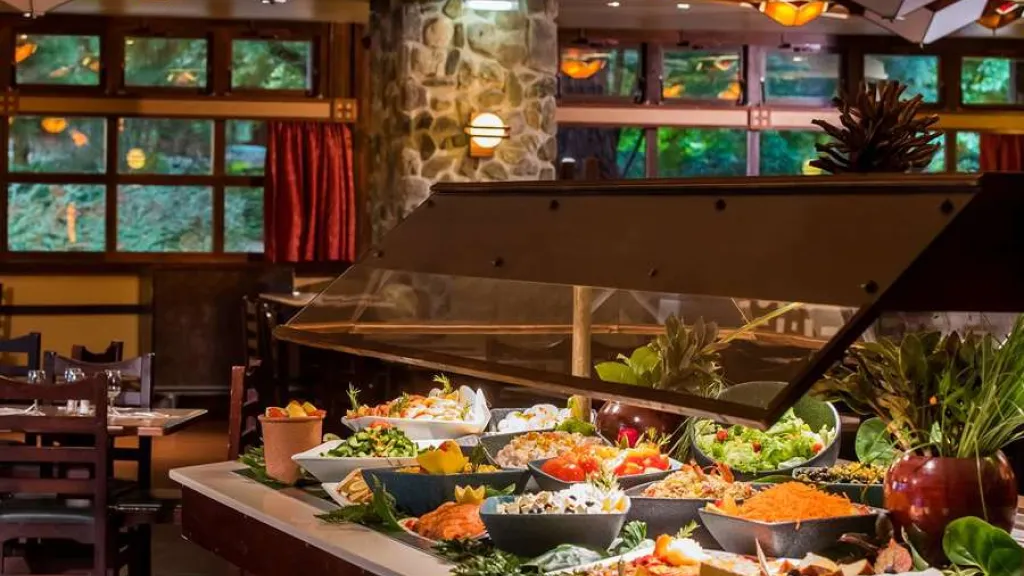 Диснейленд Париж Шведский стол в ресторане Hunter’s Grill