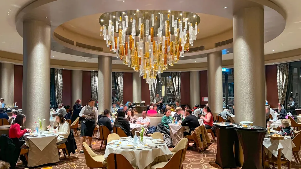 VIP бронирование в Manhattan Restaurant Диснейленд Париж VIP бронирование в Manhattan Restaurant