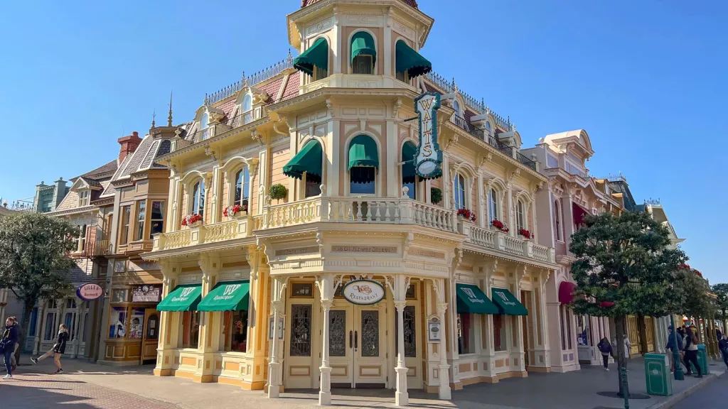 Диснейленд Париж Вход в Walt’s – an American restaurant