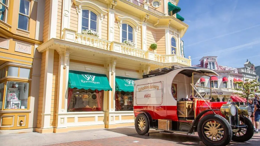 Диснейленд Париж VIP в Walt’s – an American restaurant