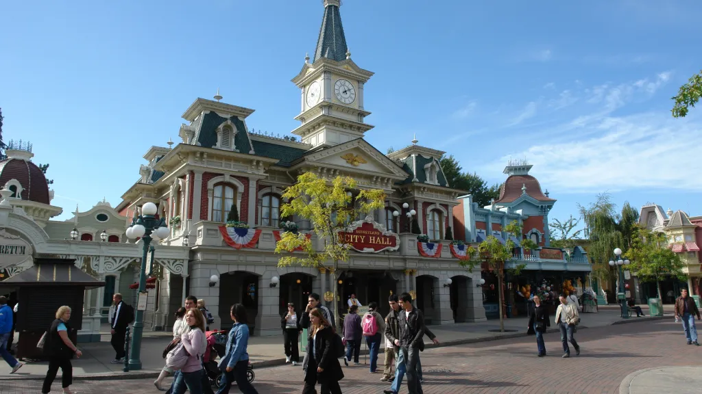 Мэрия в парке Disneyland® Park Диснейленд Париж Мэрия в парке Disneyland® Park