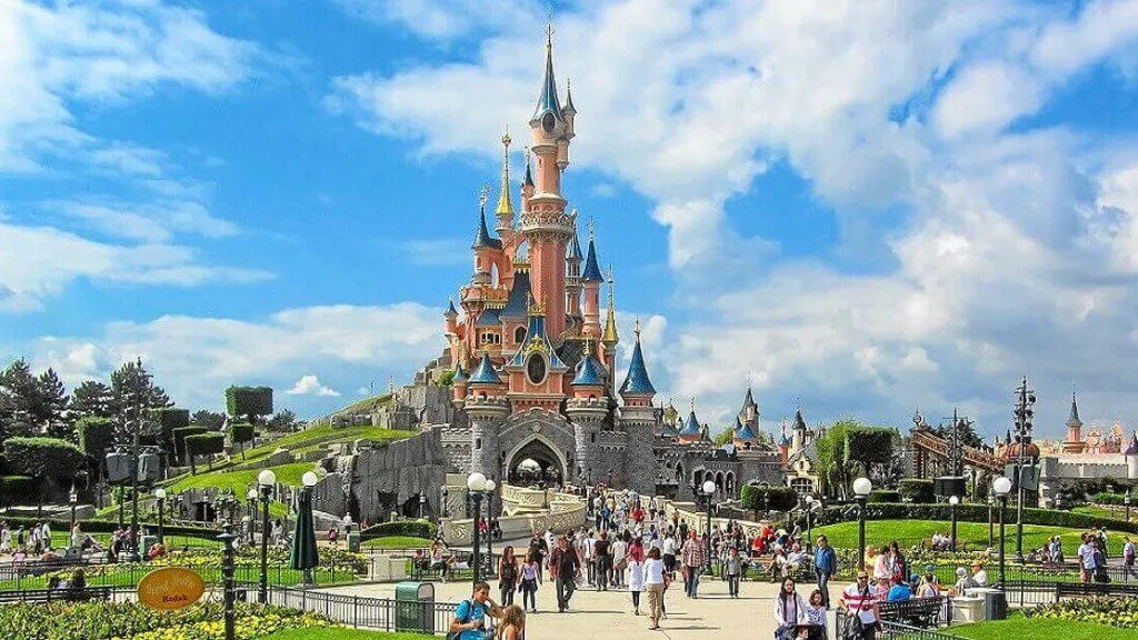 Замок Спящей красавицы в Disneyland® Park Диснейленд Париж Замок Спящей красавицы в Disneyland® Park