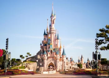 Диснейленд Париж подробное описание парка Disneyland® Park • Узнайте из какие локации