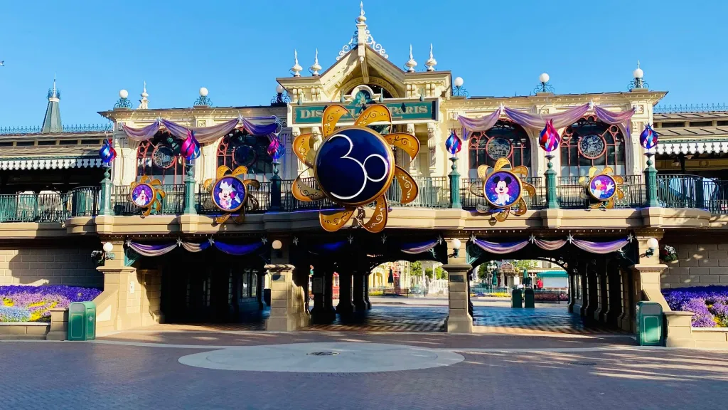 Вход на Main Street USA Диснейленд Париж Вход на Main Street USA