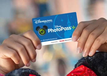 Диснейленд Париж фотосервис Disney PhotoPass+ • Где посмотреть фото сделанные с помощью сервиса PhotoPass+ в Диснейленде Парижа?