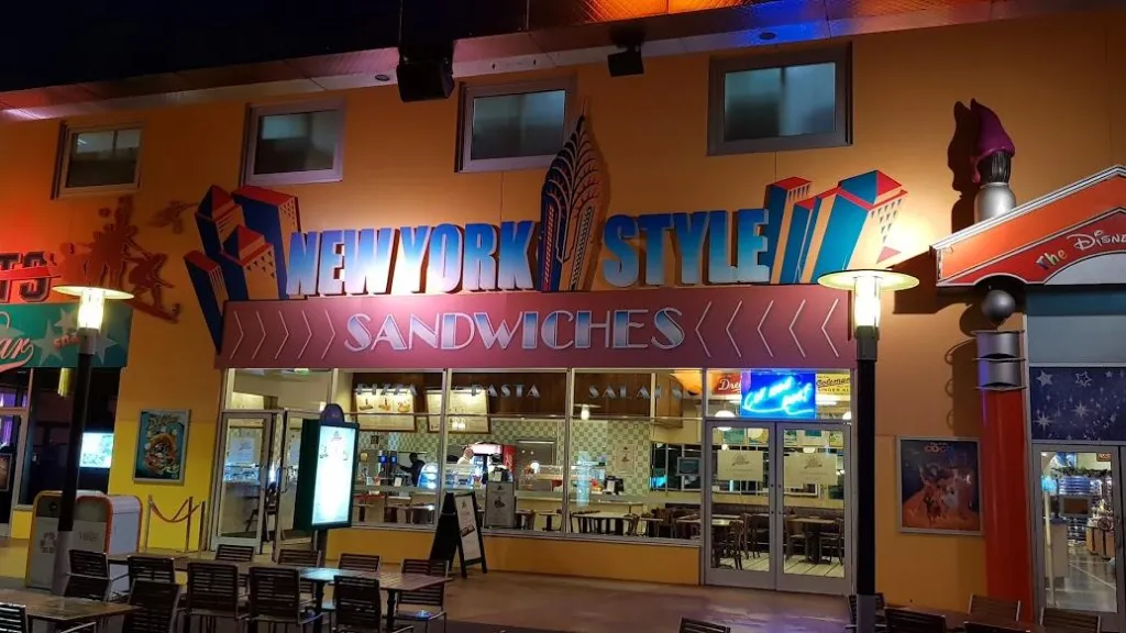 Диснейленд Париж Вход в кафе New York Style Sandwiches