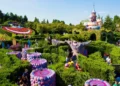 Диснейленд Париж аттракцион Alice's Curious Labyrinth