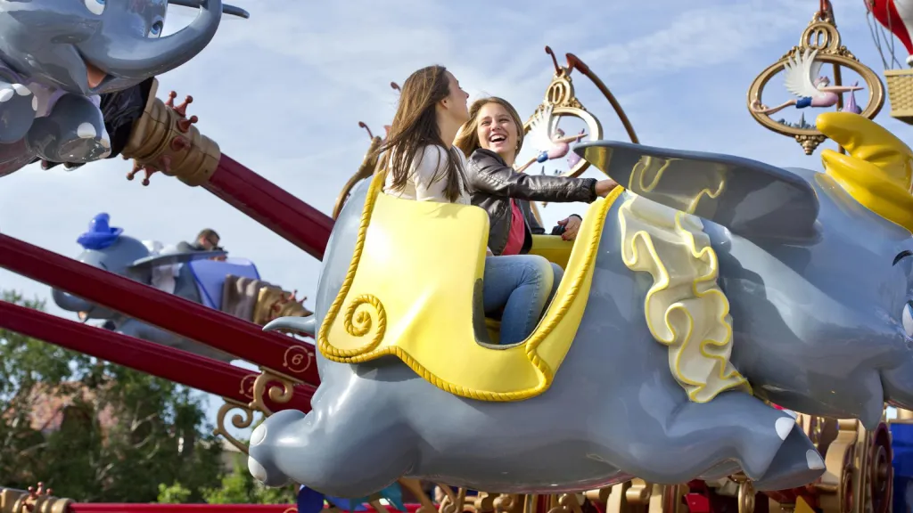 VIP гид на Dumbo The Flying Elephant Диснейленд Париж VIP гид на Dumbo The Flying Elephant