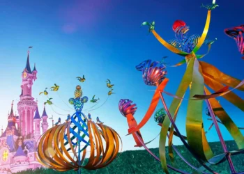 Диснейленд Париж аттракцион Gardens of Wonder