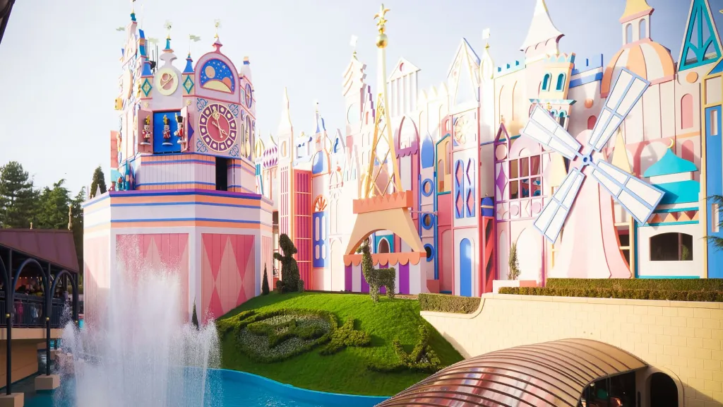 Фасад аттракциона "Этот маленький мир" Диснейленд Париж Аттракцион It's a small world Фасад аттракциона “Этот маленький мир”