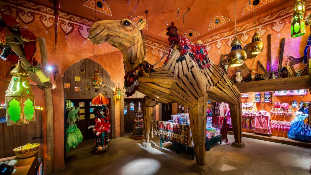 Сувенирная лавка Диснейленд Париж Le Passage Enchanté d'Aladdin Сувенирная лавка
