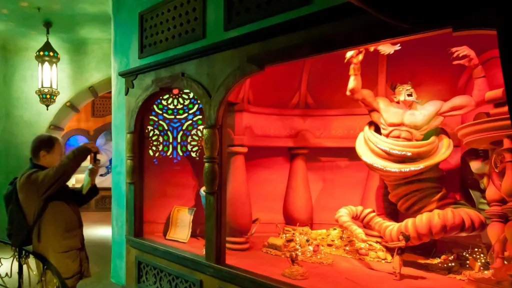 Свирепая битва Джафара и Аладдина Диснейленд Париж Le Passage Enchanté d'Aladdin Свирепая битва Джафара и Аладдина