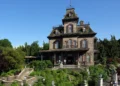 Диснейленд Париж аттракцион Phantom Manor
