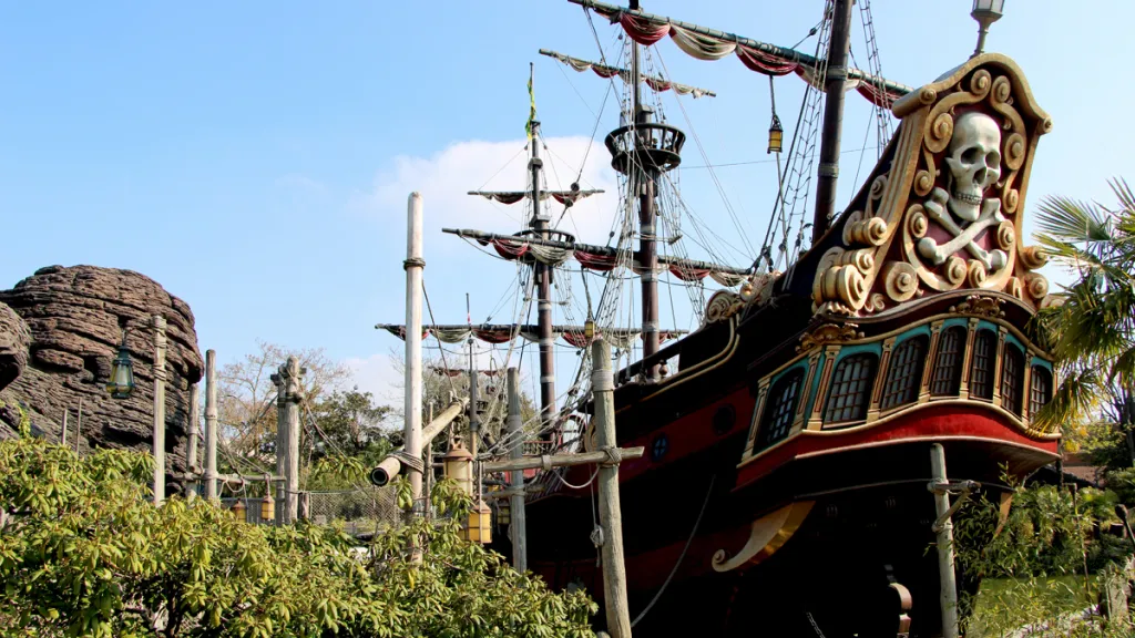 Пиратский корабль капитана Крюка Диснейленд Париж Pirate Galleon Пиратский корабль капитана Крюка