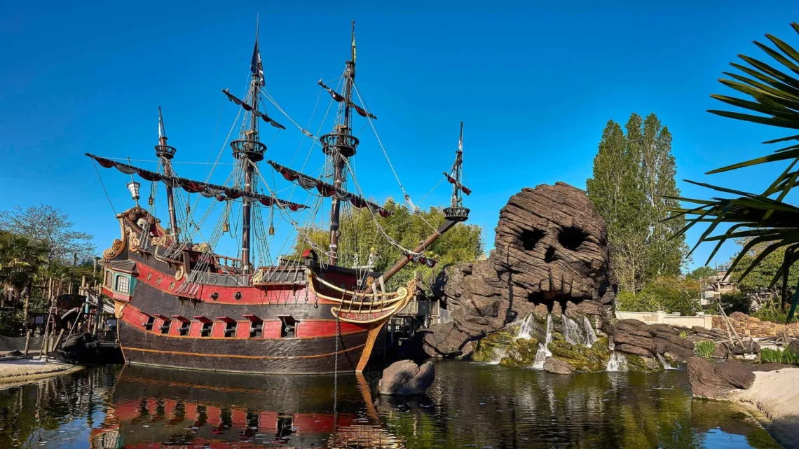 Диснейленд Париж аттракцион Pirate Galleon