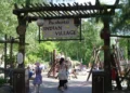 Диснейленд Париж аттракцион Pocahontas Indian Village