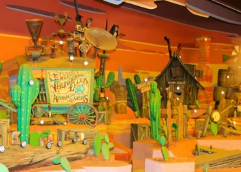 Диснейленд Париж аттракцион Rustler Roundup Shootin' Gallery