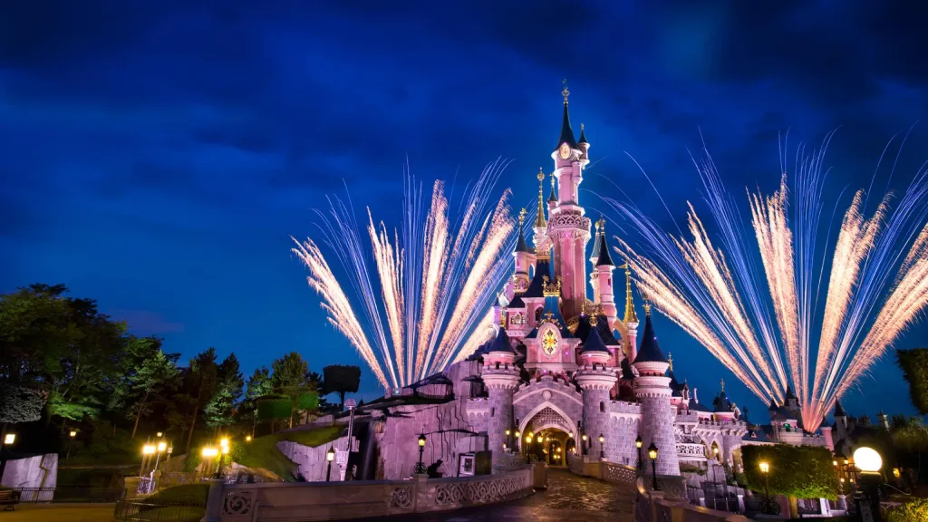 Ночной Замок Спящей Красавицы Диснейленд Париж Аттракцион Sleeping Beauty Castle Ночной Замок Спящей Красавицы