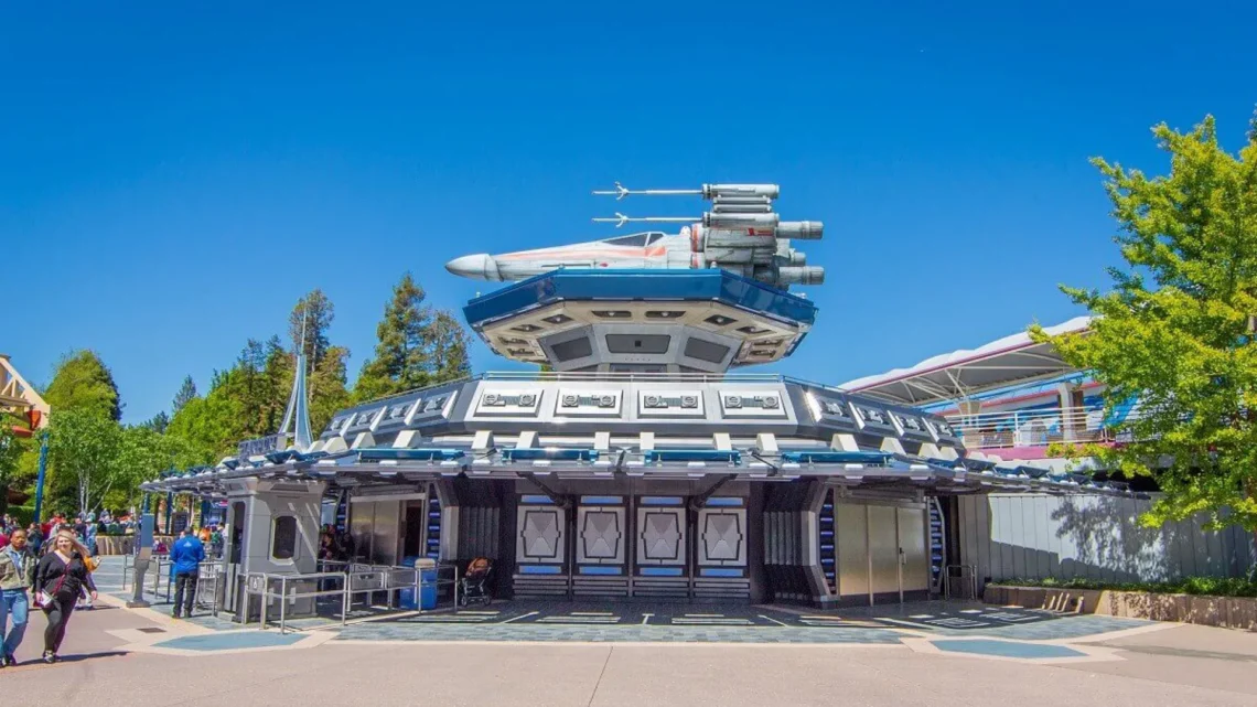 Диснейленд Париж аттракцион Starport: A Star Wars Encounter