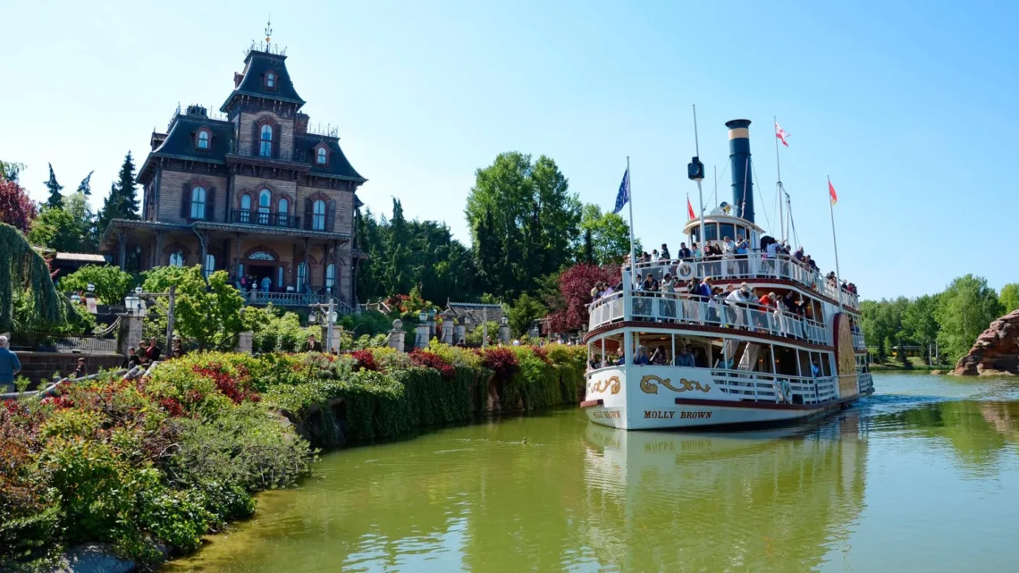 Диснейленд Париж аттракцион Thunder Mesa Riverboat Landing