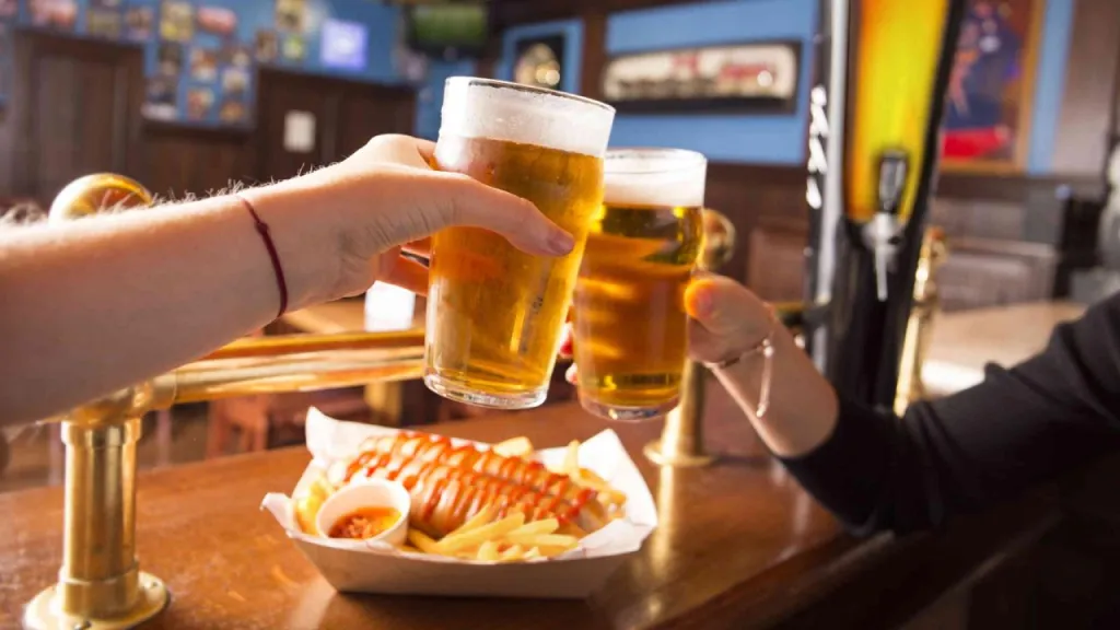 Меню бара Sports Bar Диснейленд Париж Меню бара Sports Bar