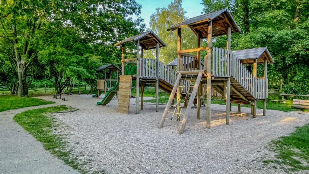 Детская площадка в Davy Crockett Ranch Диснейленд Париж Детская площадка в Davy Crockett Ranch