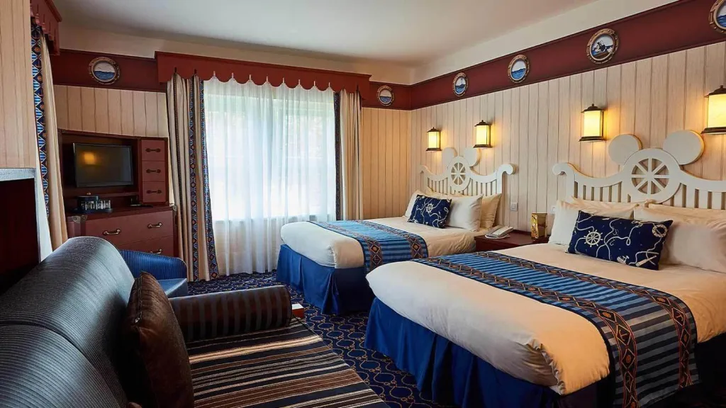 Диснейленд Париж Улучшенный номер Disney’s Newport Bay Club