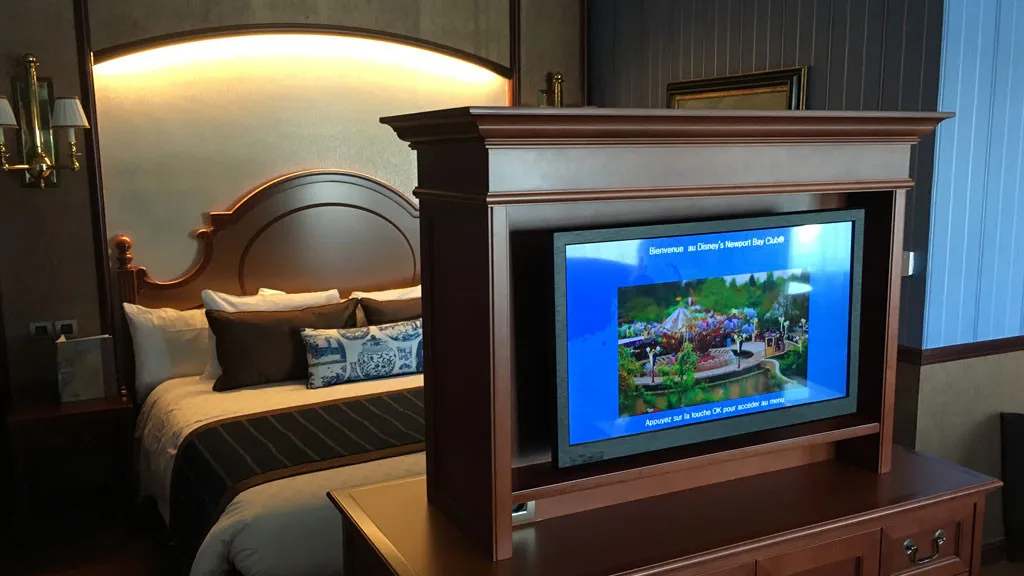 Диснейленд Париж Клубный люкс Disney’s Newport Bay Club