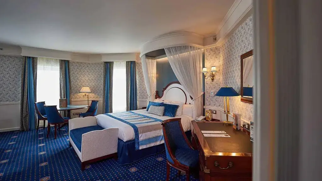 Диснейленд Париж Вице-президентский люкс Newport Bay Club