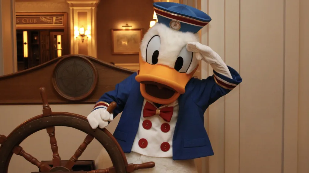 Диснейленд Париж Extra Magic Time в Newport Bay