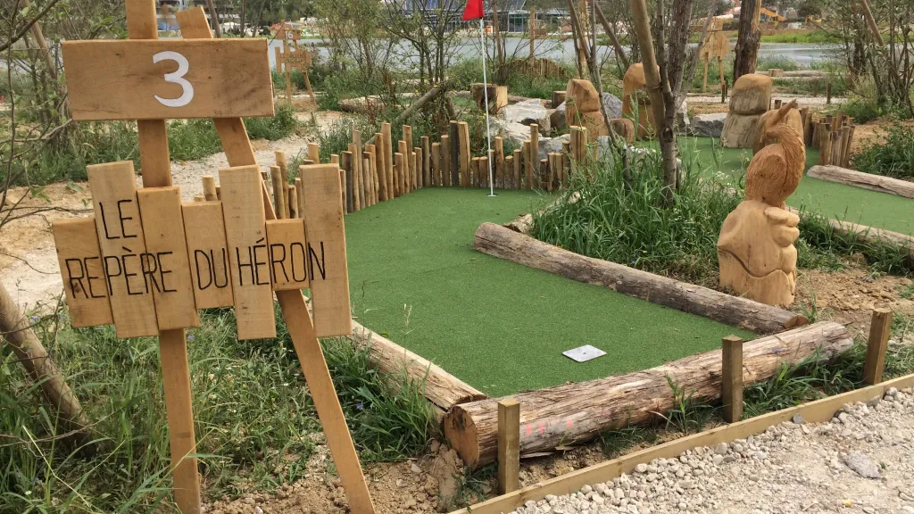 Диснейленд Париж Гольф в Les Villages Nature Paris