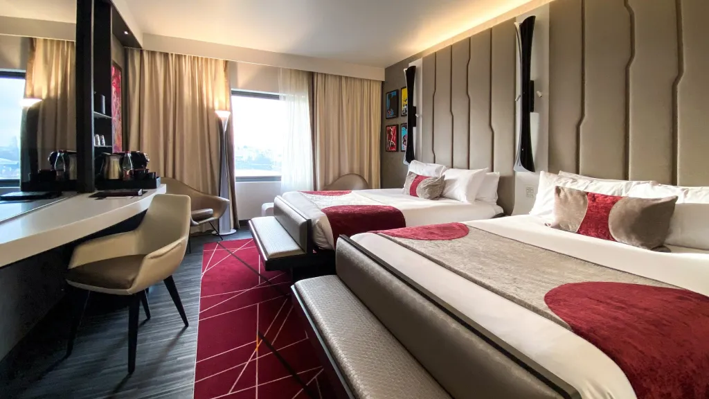 Диснейленд Париж Улучшенные номера в Disney Hotel New York 