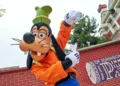 Диснейленд Париж Гуфи • Встреча и приветствие с Goofy