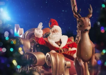 Диснейленд Париж Санта-Клаус • Встреча и приветствие с Santa Claus в Диснейленд Париж • Санта-Клаус в парижском Диснейленде.