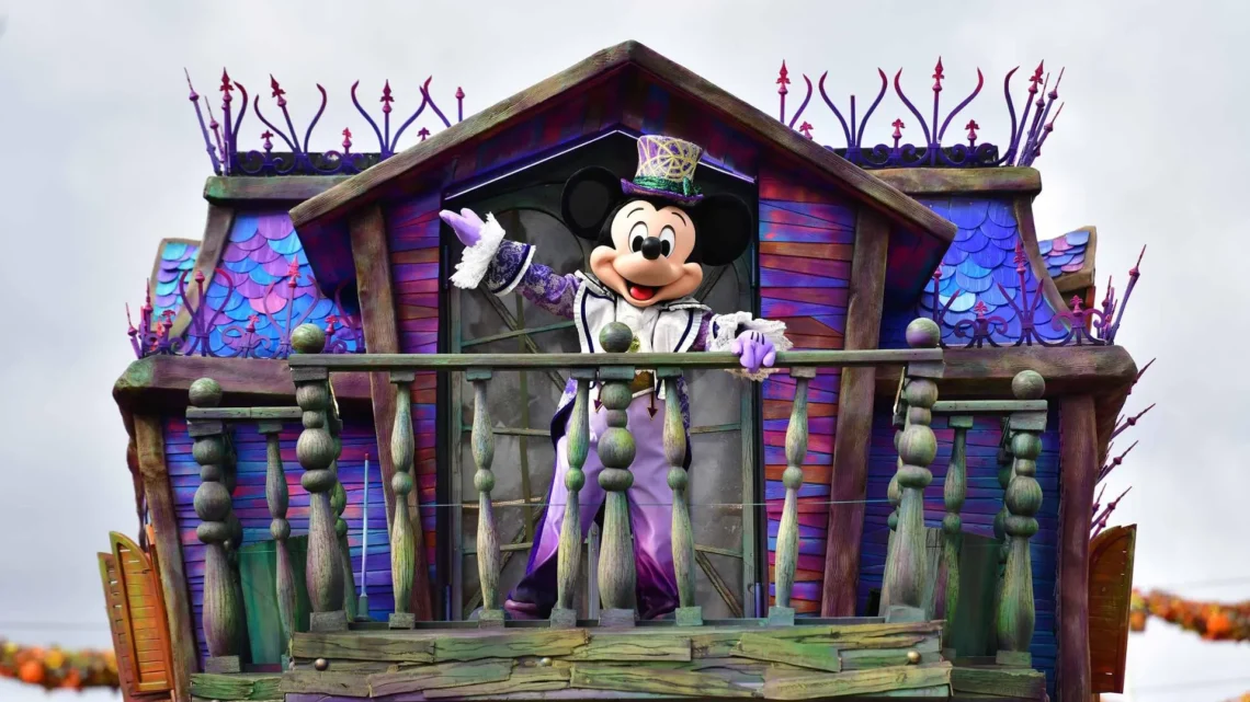 Диснейленд Париж Празднование Хэллоуина Микки • Mickey’s Halloween Celebration в Диснейленд Париж • Парад на Halloween в парижском Диснейленде
