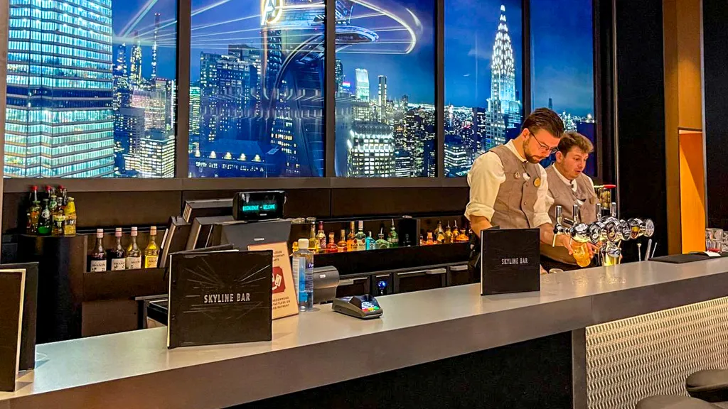 Бар Skyline Bar Диснейленд Париж Бар Skyline Bar