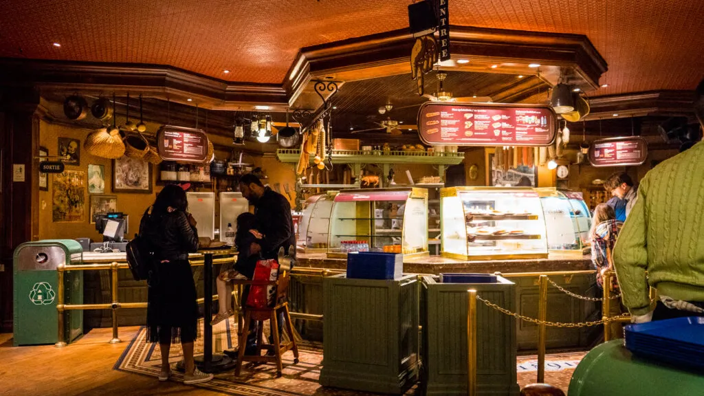 Ресторан Market House Deli Диснейленд Париж Ресторан Market House Deli