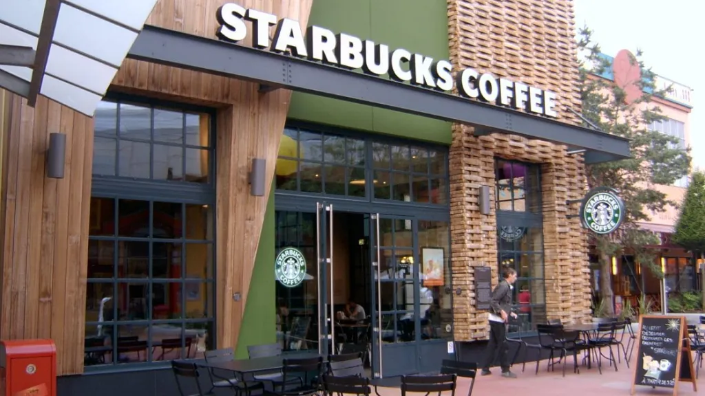 Кафе Starbucks Coffee Диснейленд Париж Кафе Starbucks Coffee