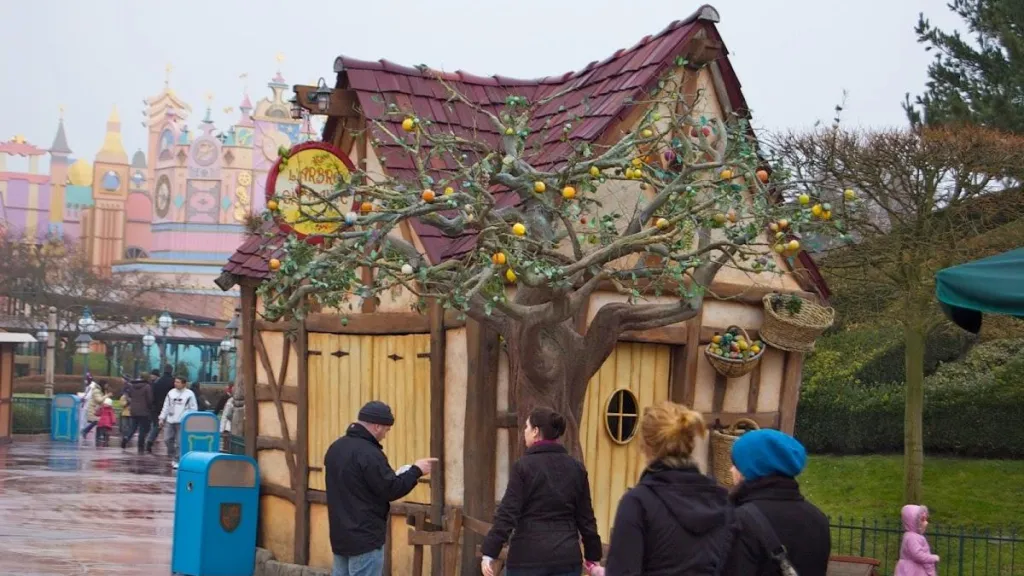 Диснейленд Париж Закусочная L’Arbre Enchanté