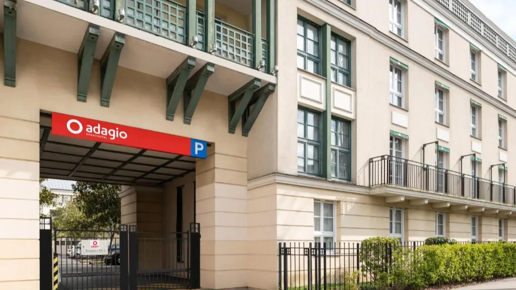 Внешний вид отеля Adagio Marne-la-Vallée Диснейленд Париж Внешний вид отеля Adagio Marne-la-Vallée