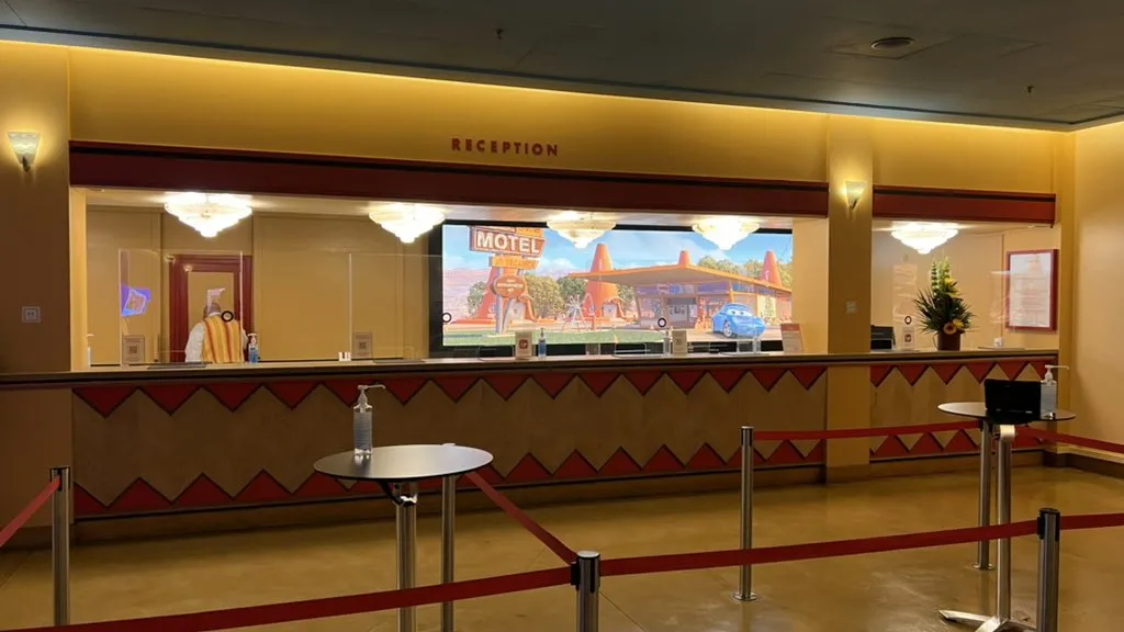 Диснейленд Париж Ресепшен отеля Disney’s Hotel Santa Fe